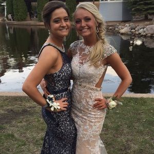 Meet your Posher, Karly